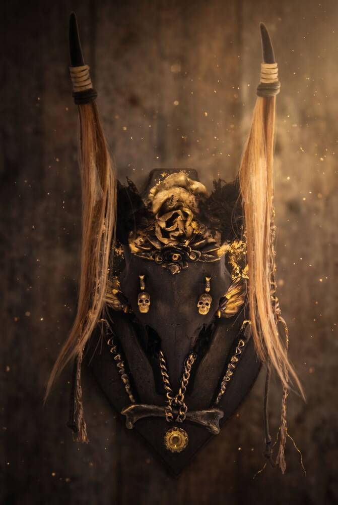 Golden shell by SannaThorium